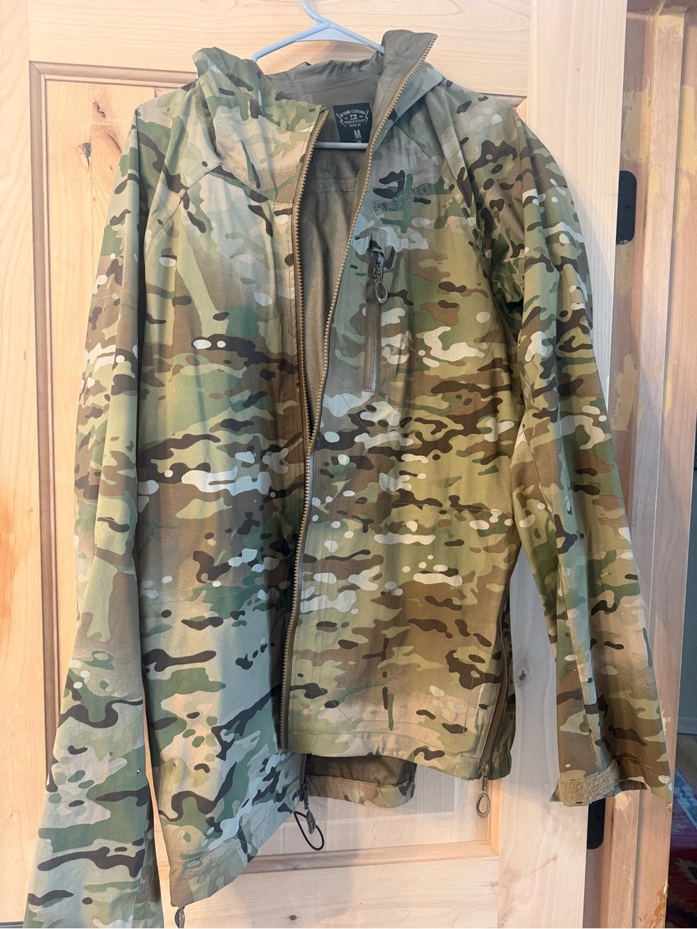 Men’s Beyond Clothing layering system rain jacket